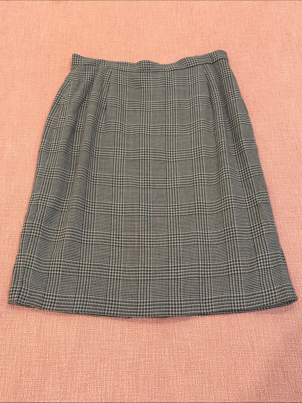 Vintage wool Tailored Gray Plaid Pencil Skirt - wm’s made in Great Britain W31